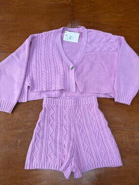 Love, Bonito Ellina Set